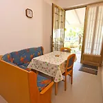 Rov 894 *