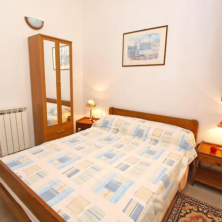 Rov 894 Apartman Medulin