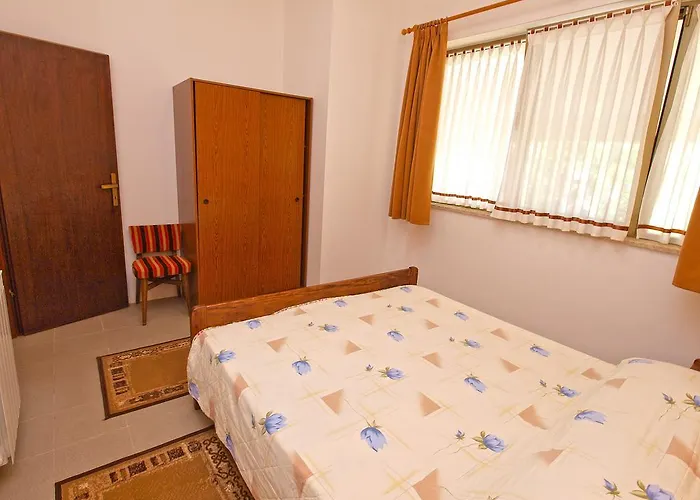 Apartament Rov 894